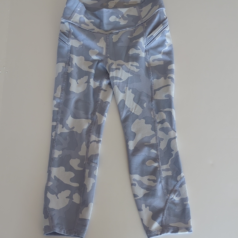 All In Motion Capri Leggings Size M(7/8)